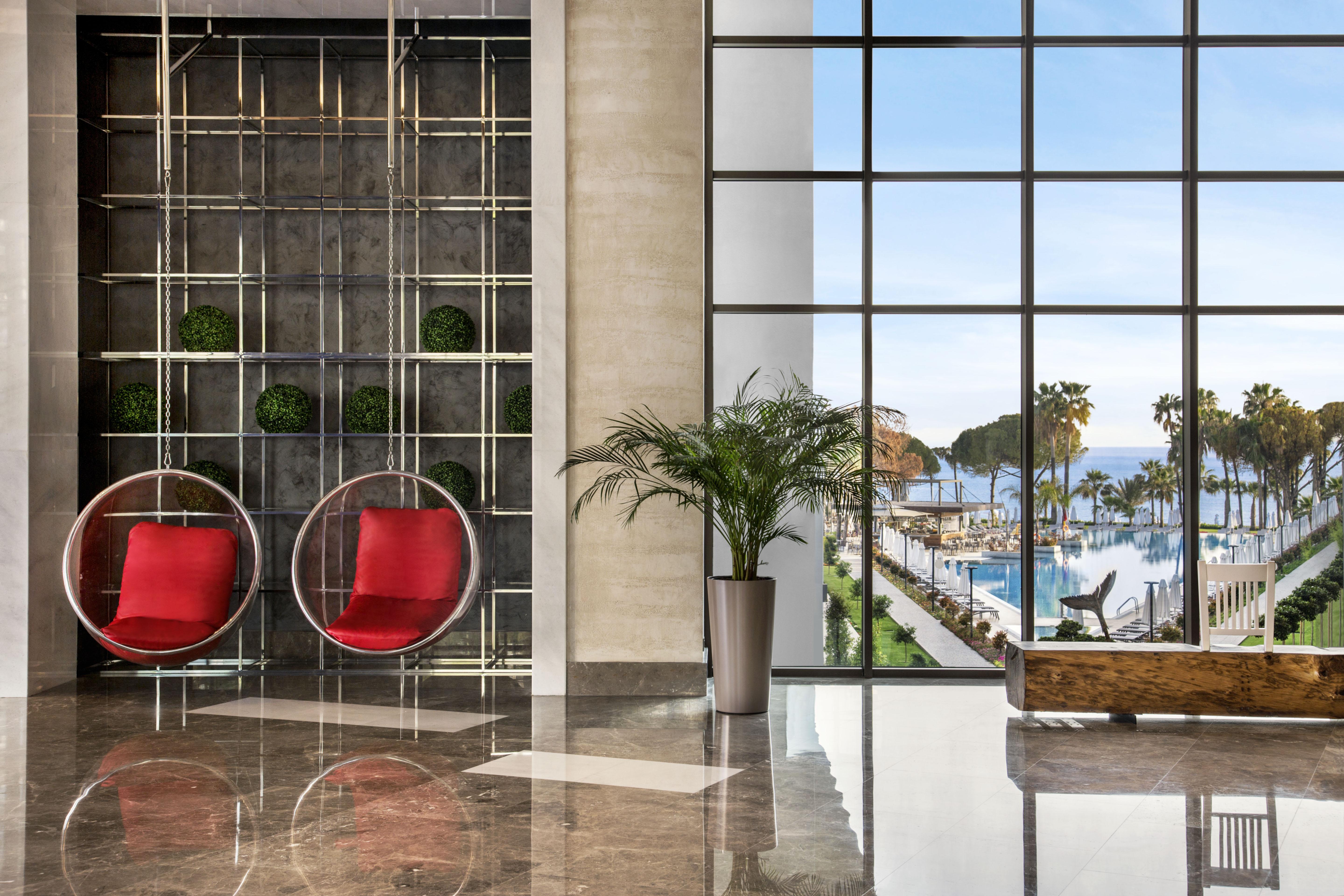 Resort Acanthus Cennet Barut Collection Side