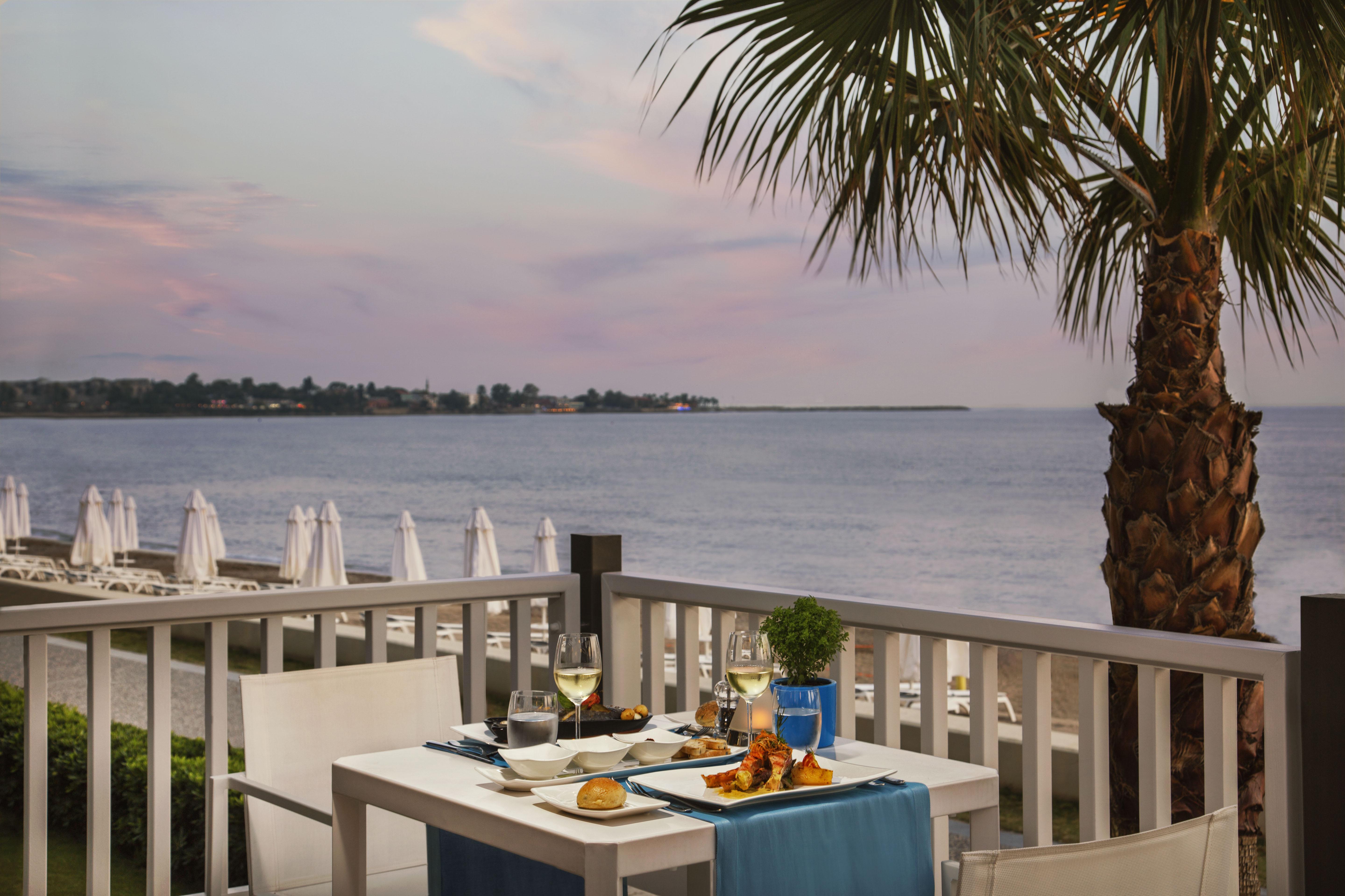 Acanthus Cennet Barut Collection 5* Side