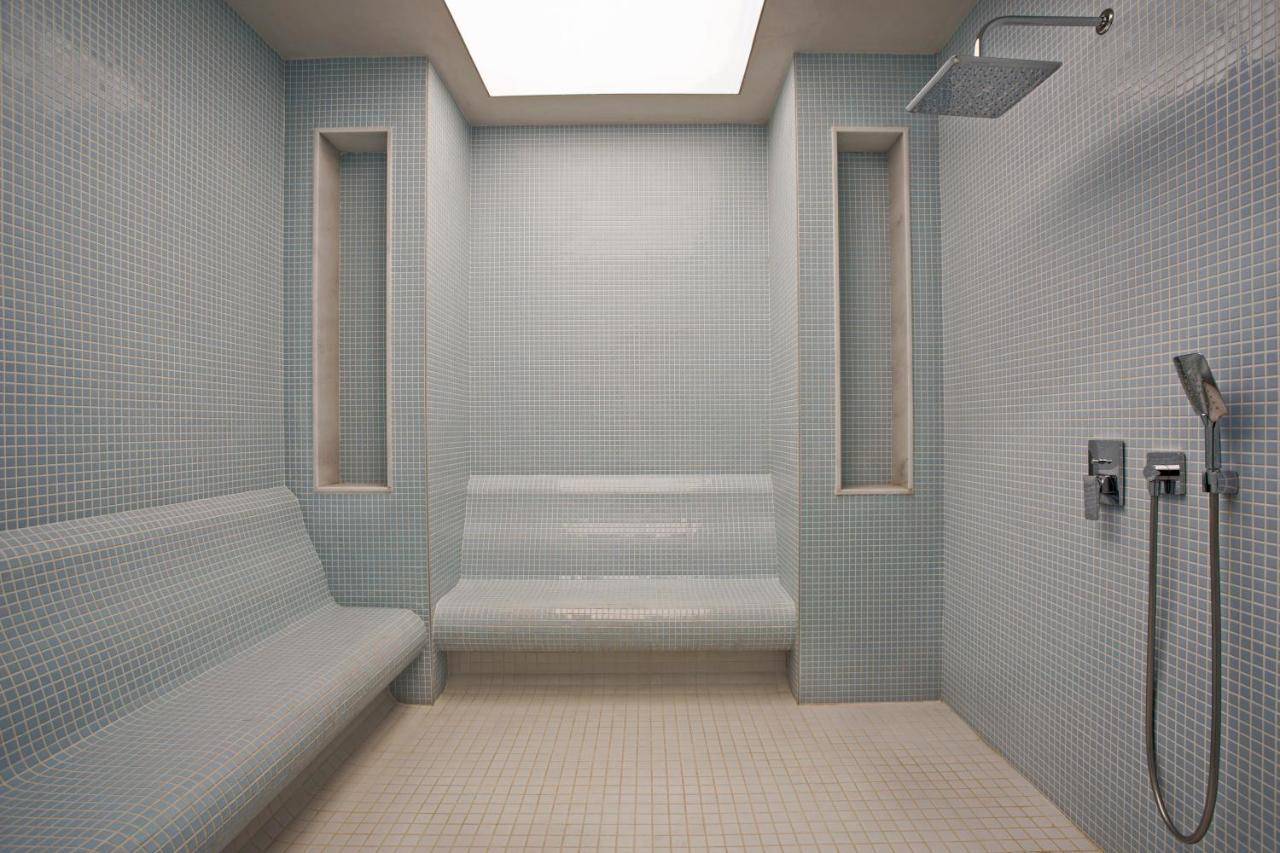 Acanthus Cennet Barut Collection Side